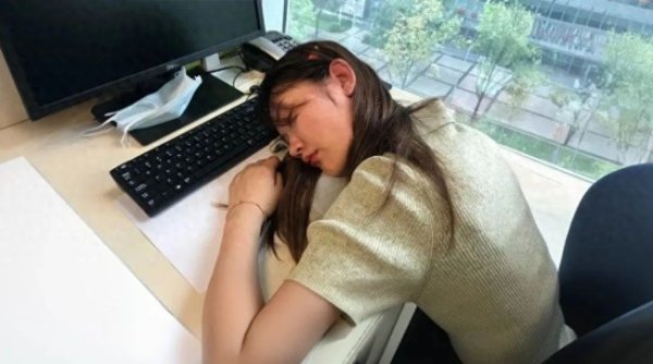 金铺子配资 午睡太久多种疾病风险或上升 适度才是关键
